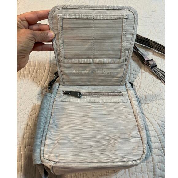 Lug Gray Quilted Flapper Convertible Waist Crossbody Bag Purse Travel Versatile - Picture 2 of 10